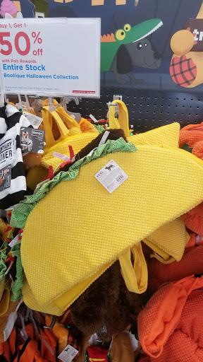 Pet Supply Store «Unleashed by Petco», reviews and photos, 81 7th Ave, Brooklyn, NY 11217, USA
