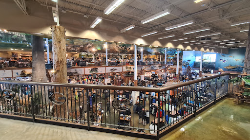 Sporting Goods Store «Bass Pro Shops», reviews and photos, 10040 Gulf Center Dr, Fort Myers, FL 33913, USA