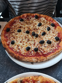 Pizza du Restaurant italien Rizzo à Bois-Colombes - n°9