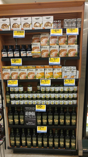 Grocery Store «Quality Food Center», reviews and photos, 4101 49th Ave NE, Tacoma, WA 98422, USA