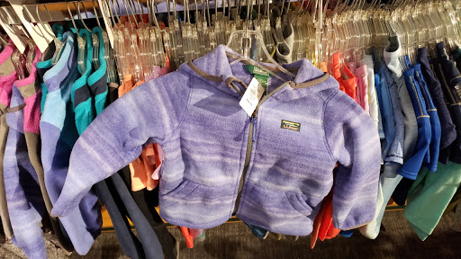 Clothing Store «L.L. Bean Outlet», reviews and photos, 31 Gusabel Ave, Nashua, NH 03063, USA