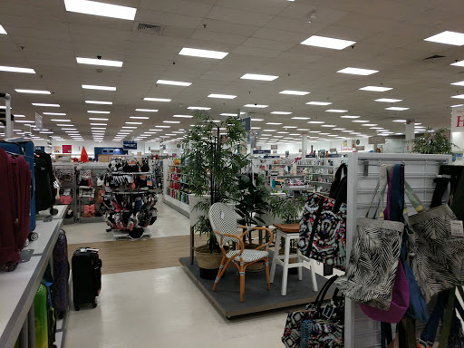 Department Store «Marshalls & HomeGoods», reviews and photos, 20515 Biscayne Blvd, Aventura, FL 33180, USA