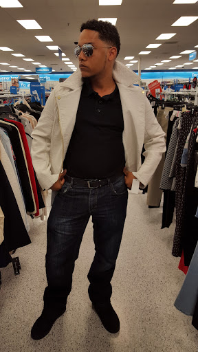 Clothing Store «Ross Dress for Less», reviews and photos, 330 N Hwy 67, Cedar Hill, TX 75104, USA