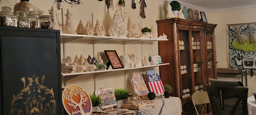 Furniture Store «drab to Fab Furnishings», reviews and photos, 209 S Main St, Winchester, IN 47394, USA