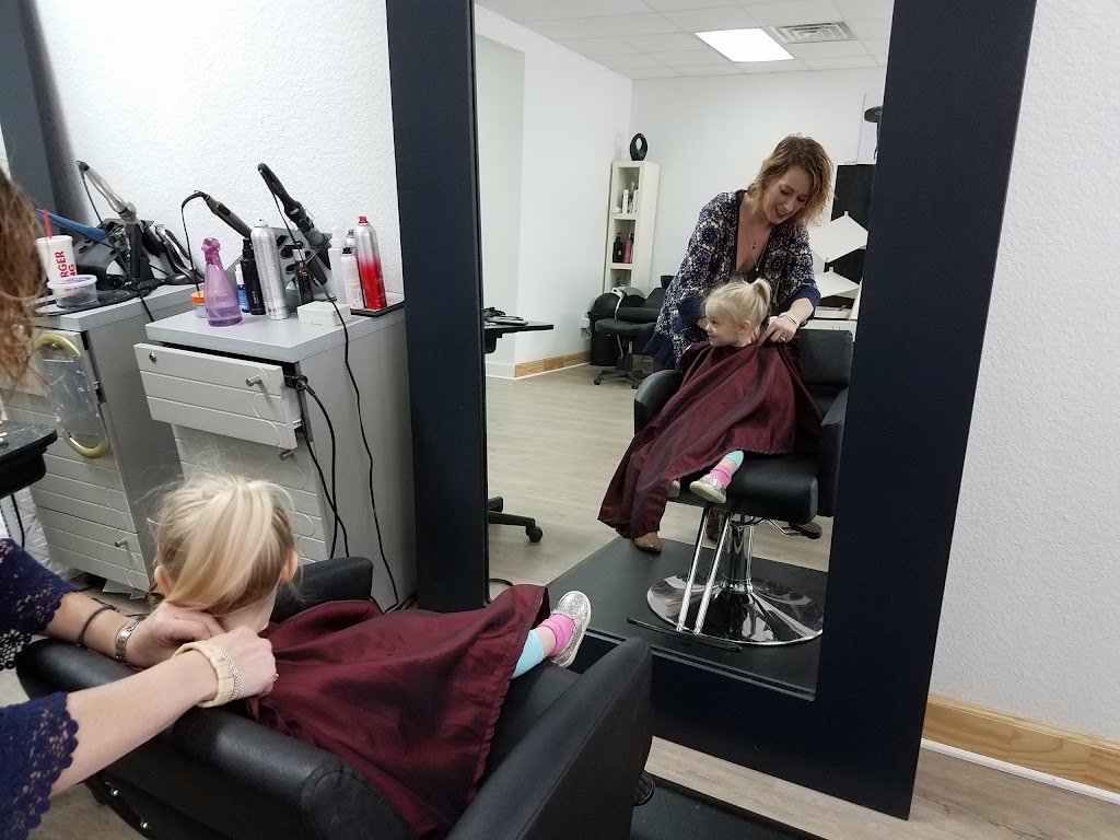 Salon Frisor Mina 72212