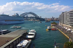 Cahill Walk Lookout image