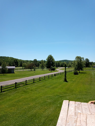 Country Club «Greenhills Country Club», reviews and photos, Old Rte 56, Ravenswood, WV 26164, USA