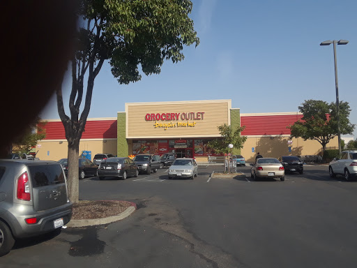 Grocery Store «Grocery Outlet Bargain Market», reviews and photos, 845 Harbor Blvd, West Sacramento, CA 95691, USA