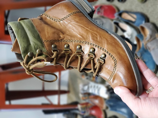 Shoe Store «Chiappetta Shoe Store», reviews and photos, 6821 39th Ave, Kenosha, WI 53142, USA