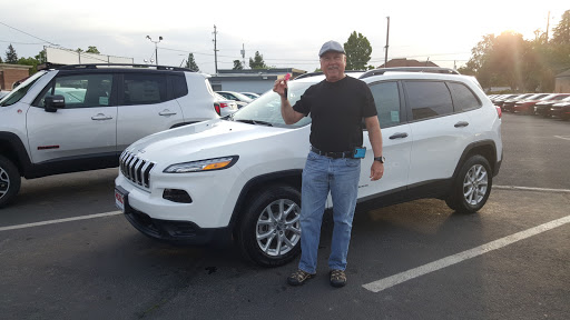 Jeep Dealer «Hoblit Chrysler Jeep Dodge, Inc.», reviews and photos, 333 Main St, Woodland, CA 95695, USA