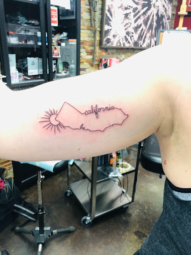 Tattoo Shop «Paper Crane Studio», reviews and photos, 530 E Broadway, Long Beach, CA 90802, USA