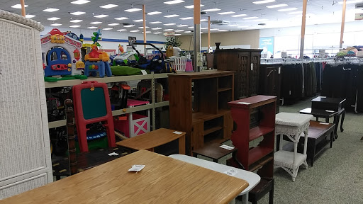 Donations Center «Goodwill of North Georgia: Lilburn Store and Donation Center», reviews and photos