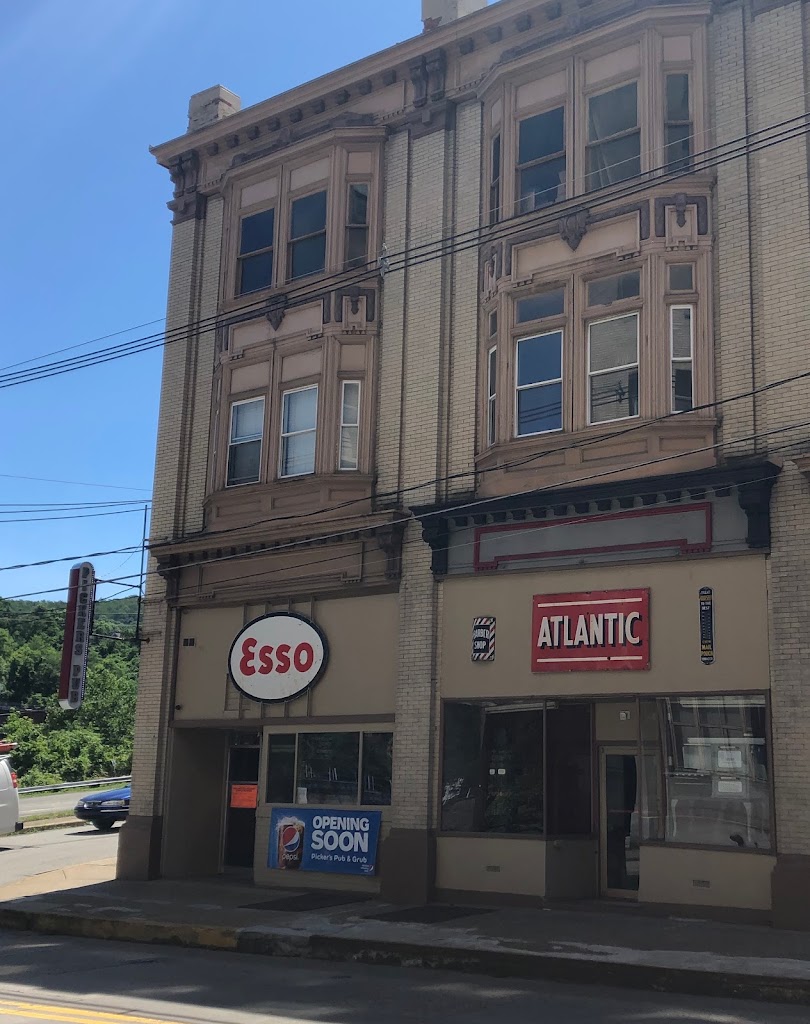 Pickers Pub & Grub 15417