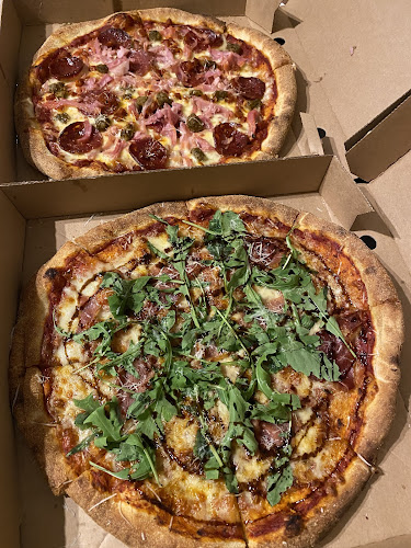 Reviews of Timbers Pizza (Swindon) in Swindon - Pizza
