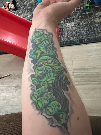 Tattoo Shop «Think Ink Tattoos», reviews and photos, 21626 Ventura Blvd, Woodland Hills, CA 91364, USA