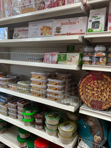 Asian Grocery Store «Sayar Food Market», reviews and photos, 3 Everett St #3e, Revere, MA 02151, USA