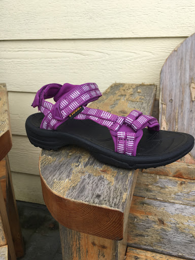 Shoe Store «Coastal Shoes», reviews and photos, 1317 NW U.S. 101, Lincoln City, OR 97367, USA