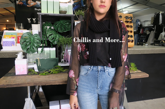 CHILLIS & MORE... - Clothing store