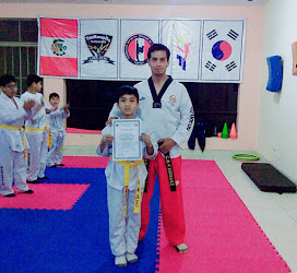 Escuela De Taekwondo Mahanaim Huanta