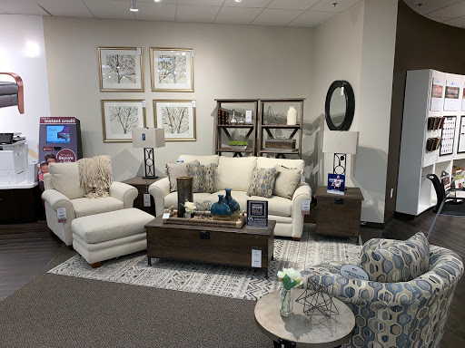 Furniture Store «La-Z-Boy Furniture Galleries», reviews and photos, 12189 Montgomery Rd, Loveland, OH 45140, USA