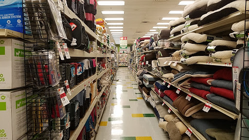 Pet Supply Store «Pet Supplies Plus», reviews and photos, 1960 Jericho Turnpike, East Northport, NY 11731, USA