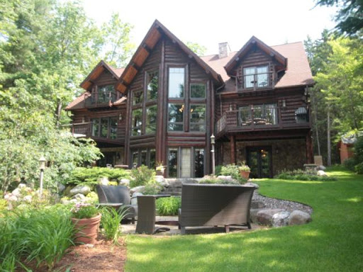 Real Estate Agency «JOLIN-LASIER GROUP | Coldwell Banker, Mulleady Inc. | Minocqua, WI Real Estate | NorthWI.property», reviews and photos, 8262 US-51, Minocqua, WI 54548, USA