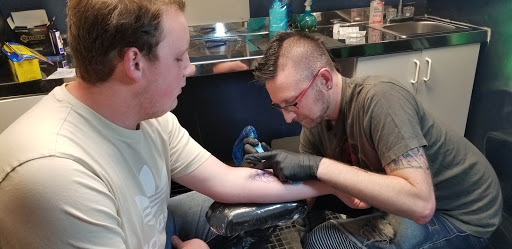 Tattoo Shop «Ageless Art Tattoo & Piercing», reviews and photos, 711 E Lewis and Clark Pkwy, Clarksville, IN 47129, USA