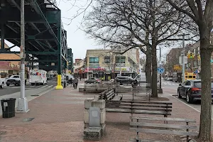 Woodside Memorial Plaza image