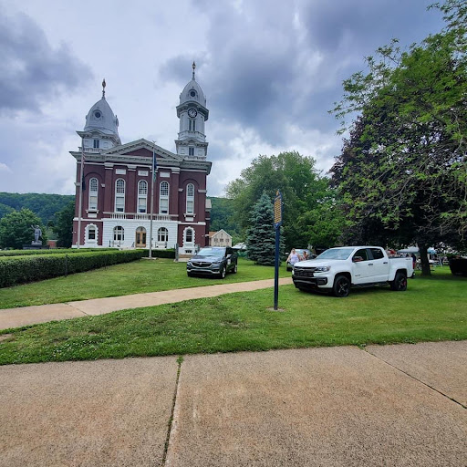 Chevrolet Dealer «A. Crivelli Chevrolet», reviews and photos, 768 Allegheny Blvd, Franklin, PA 16323, USA