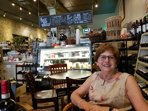 Wine Store «La Buvette Wine & Grocery», reviews and photos, 511 S 11th St, Omaha, NE 68102, USA