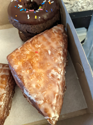 Donut Shop «Sprinkles Donut Shop», reviews and photos, 8467 Algoma Ave NE, Rockford, MI 49341, USA