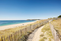 Plage De Landrezac'in fotoğrafı - rahatlamayı sevenler arasında popüler bir yer