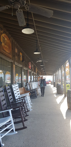 American Restaurant «Cracker Barrel Old Country Store», reviews and photos, 2012 E 59th St, Anderson, IN 46013, USA