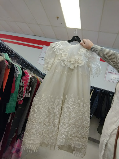 Thrift Store «Plaza Thrift Store», reviews and photos, 135 S Central Expy, McKinney, TX 75070, USA