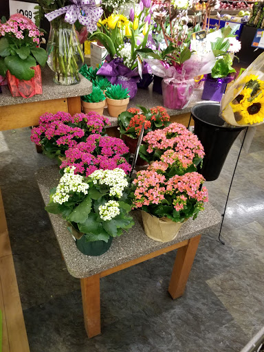 Supermarket «Giant», reviews and photos, 3521 East-West Hwy, Hyattsville, MD 20782, USA