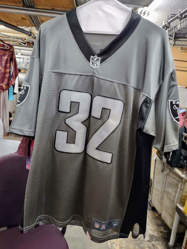 Dry Cleaner «Swiss Cleaners», reviews and photos, 15333 Roscoe Blvd, Panorama City, CA 91402, USA