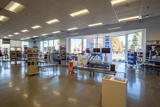 Running Store «Road Runner Sports», reviews and photos, 877 E Hamilton Ave, Campbell, CA 95008, USA