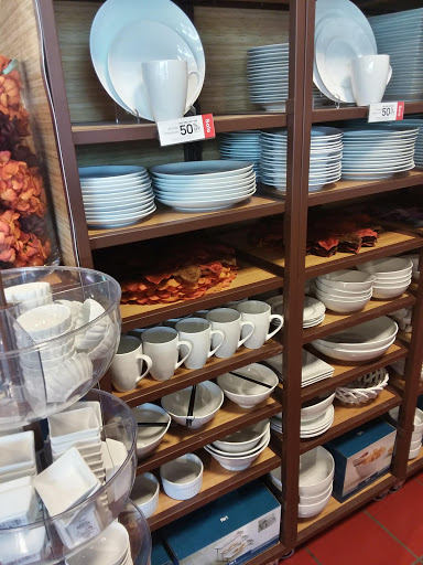 Home Goods Store «Pier 1 Imports», reviews and photos, 1927 W Gray St, Houston, TX 77019, USA