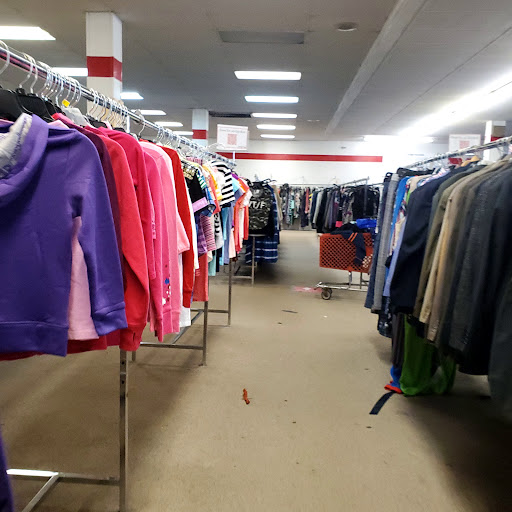Thrift Store «The Salvation Army Family Store & Donation Center», reviews and photos, 33600 Plymouth Rd, Livonia, MI 48150, USA
