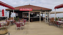 Atmosphère du Restaurant Le Kiosque à Giffaumont-Champaubert - n°1