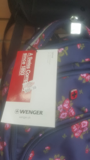 Department Store «Lot-less Closeouts», reviews and photos, 3155 Amboy Rd, Staten Island, NY 10306, USA