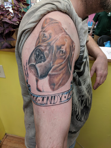 Tattoo Shop «Crazy Lady Ink», reviews and photos, 205 Lewis St S, Shakopee, MN 55379, USA