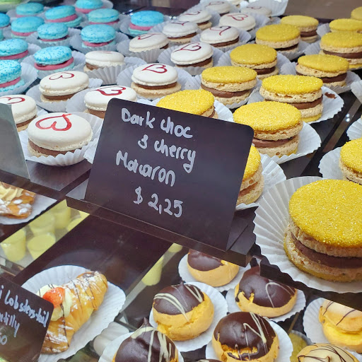 Shopping Mall «The Westover Gallery of Shops», reviews and photos, 1420 Westover Terrace, Greensboro, NC 27408, USA