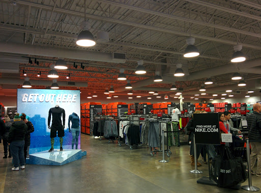 Sporting Goods Store «Nike Factory Store», reviews and photos, 1 Outlet Blvd #600, Wrentham, MA 02093, USA