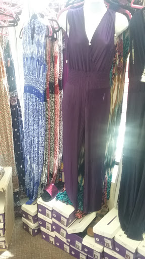 Beauty Supply Store «K-Stone Beauty Supply», reviews and photos, 20 Madison St, Oak Park, IL 60302, USA