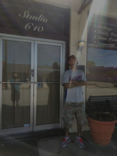 Barber Shop «Wise Guys Old School Barber Shop», reviews and photos, 610 Cedar St, Cedar Hill, TX 75104, USA