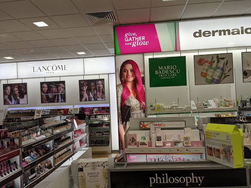 Cosmetics Store «Ulta Beauty», reviews and photos, 2155 W 22nd St #7, Oak Brook, IL 60523, USA