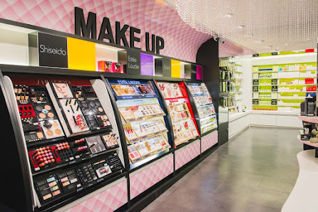 Oïa Beauté Thonon De Gaulle 3 Av. du Général de Gaulle, 74200 Thonon-les-Bains, France