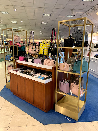 Department Store «Von Maur», reviews and photos, 10010 California St, Omaha, NE 68114, USA