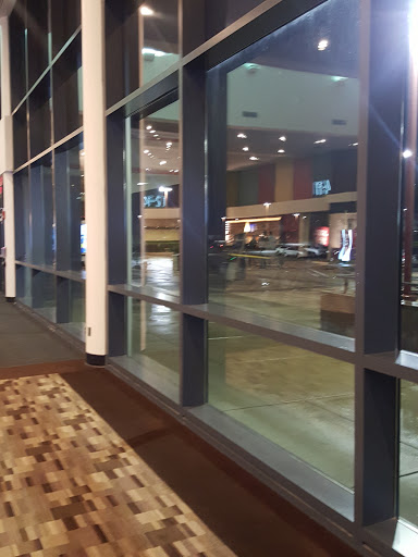 Movie Theater «Showcase Cinemas Woburn», reviews and photos, 25 Middlesex Canal Park Dr, Woburn, MA 01801, USA